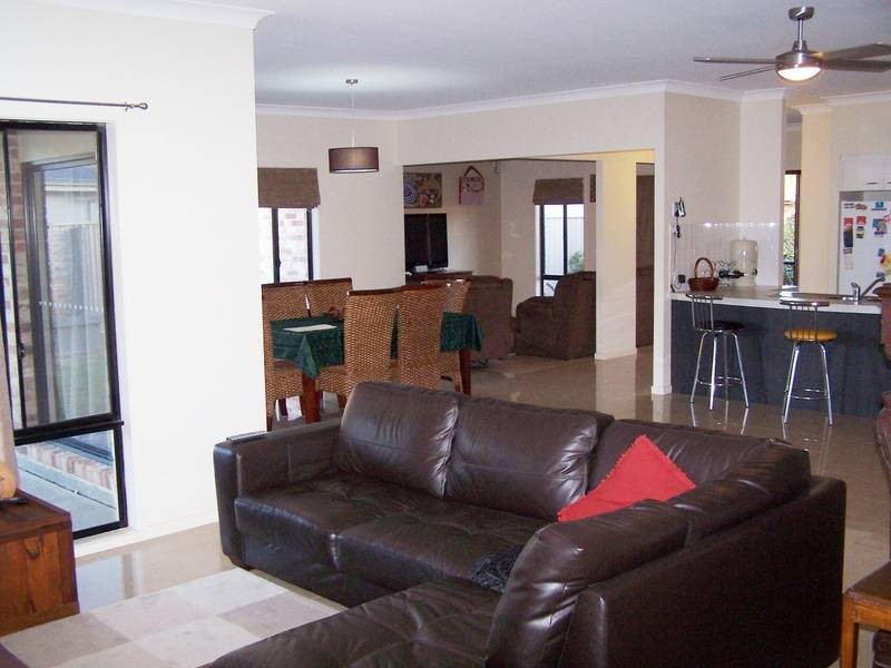 25 Suffolk Pde, Pottsville NSW 2489