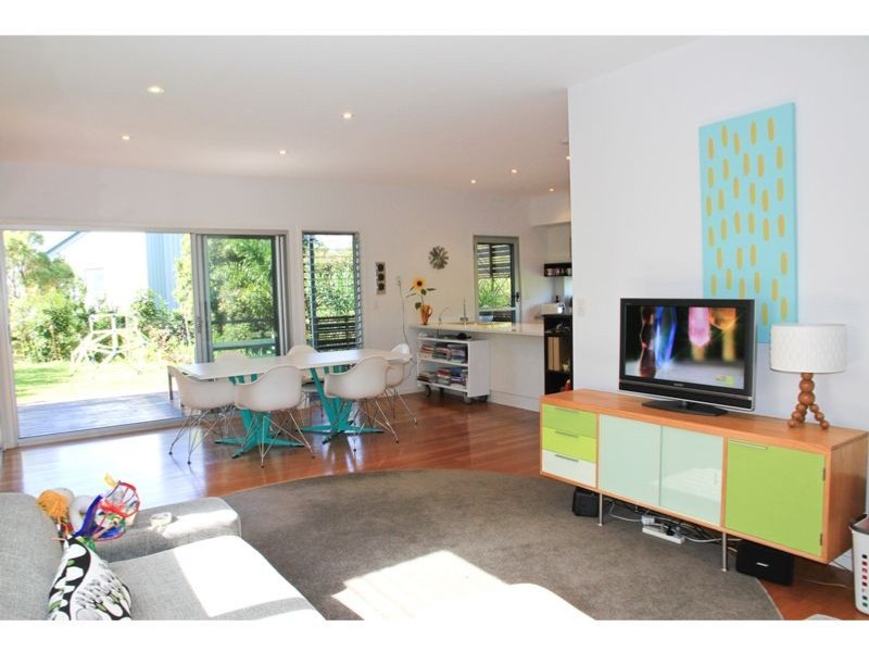 2 BOTTLEBRUSH DRIVE, Pottsville NSW 2489