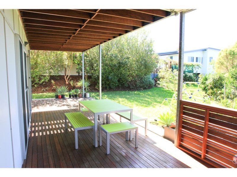 2 BOTTLEBRUSH DRIVE, Pottsville NSW 2489