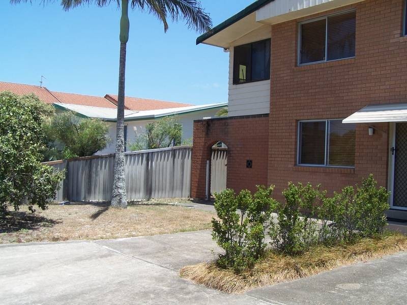 2/4 Banksia Avenue, Pottsville Beach NSW 2489