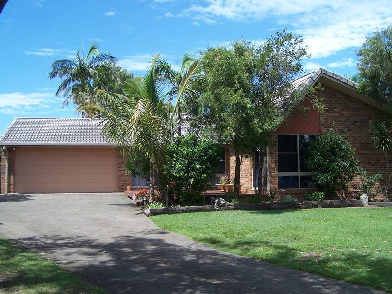 10 Diana Ct, Pottsville NSW 2489