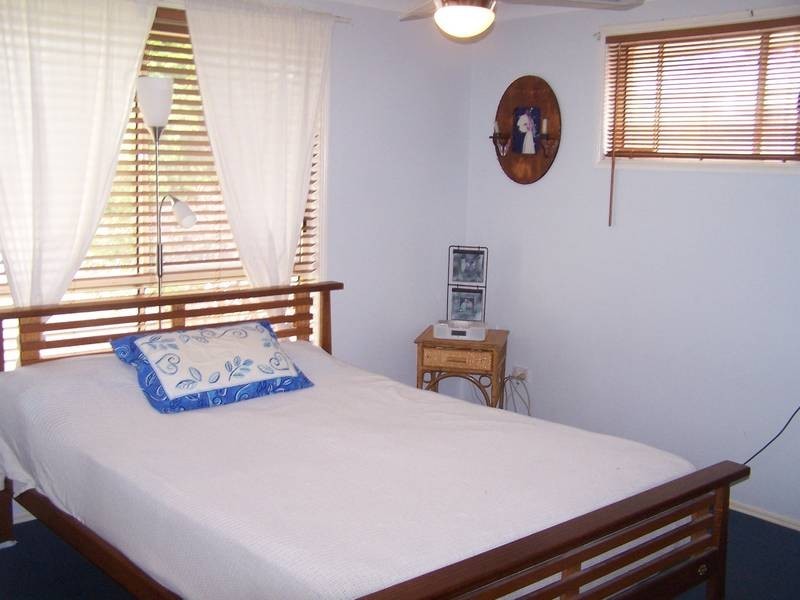 37 McKenzie Avenue, Pottsville NSW 2489