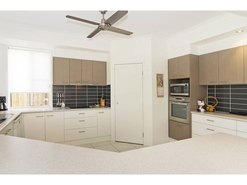 27 Overall Drive, Pottsville NSW 2489