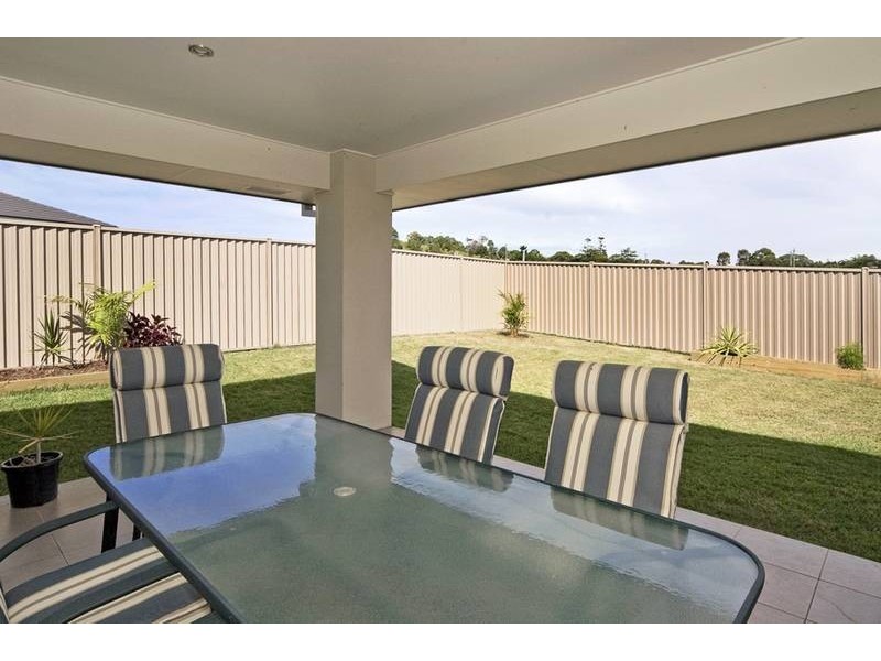 76 Newcastle Drive, Pottsville NSW 2489