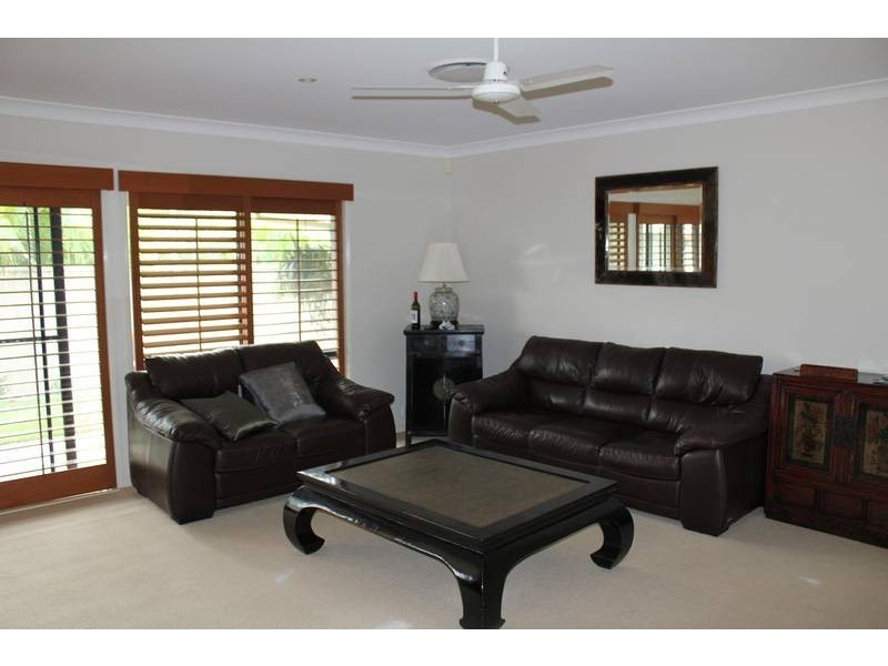 27 Suffolk, Pottsville NSW 2489