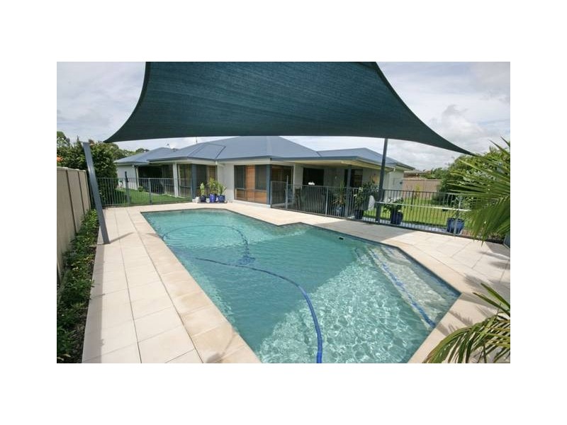 27 Suffolk, Pottsville NSW 2489