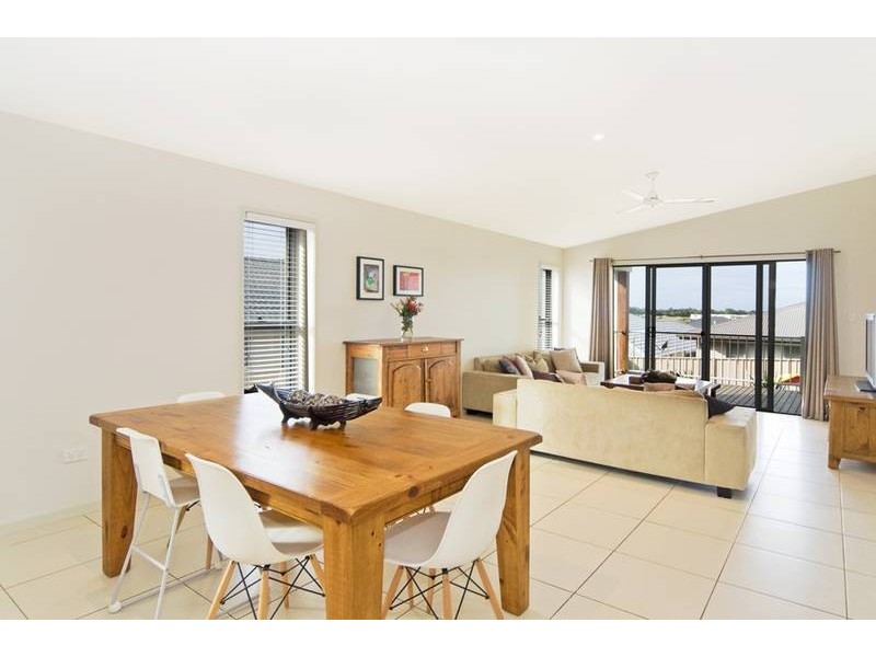 1/40 Lennox Crt, Pottsville NSW 2489