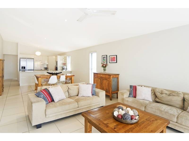 1/40 Lennox Crt, Pottsville NSW 2489