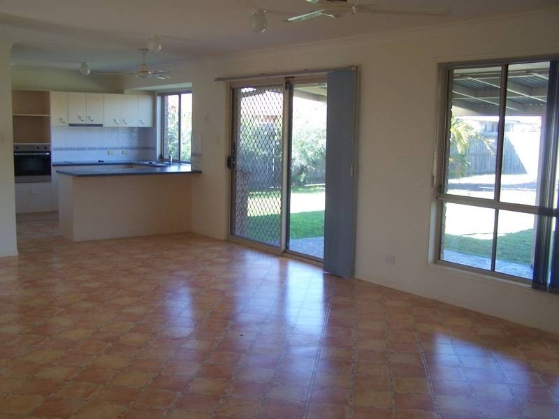 1 Border Crescent, Pottsville NSW 2489