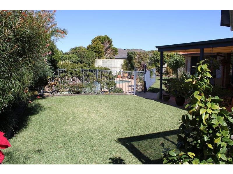 5 Trumper Place, Pottsville NSW 2489