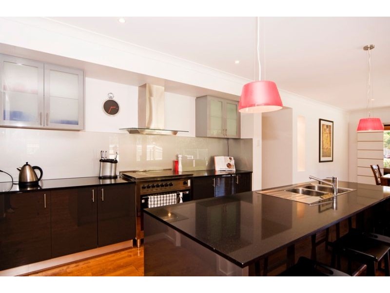 18 Woodfull Crescent, Pottsville NSW 2489