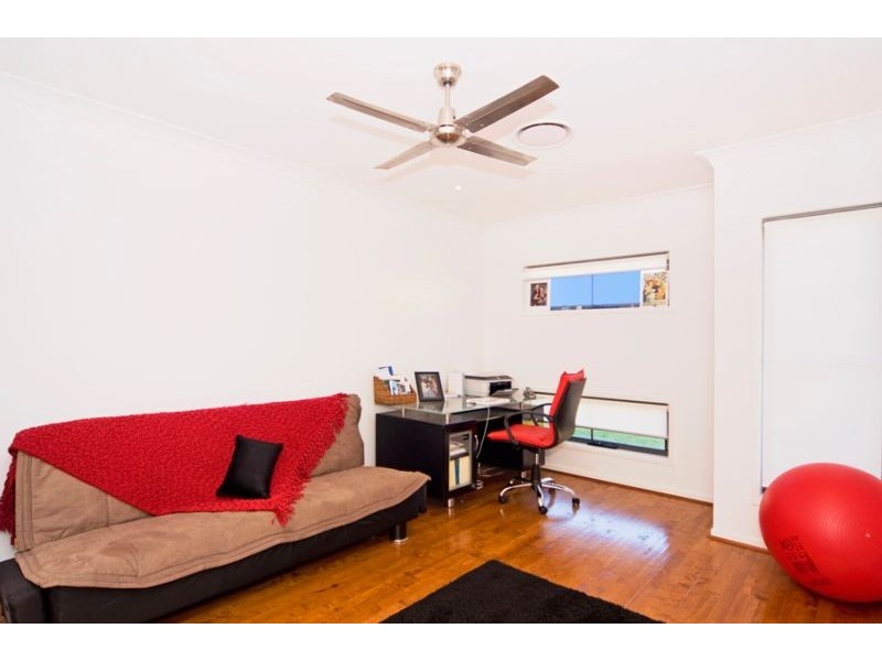 18 Woodfull Crescent, Pottsville NSW 2489