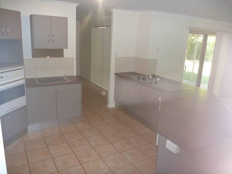 6 Kippax Place, Pottsville NSW 2489