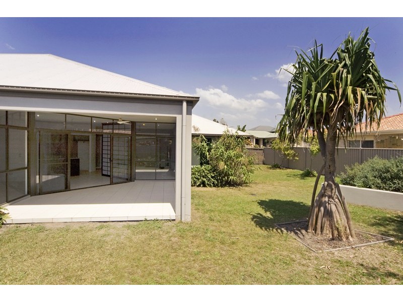 6 Taree St, Pottsville NSW 2489