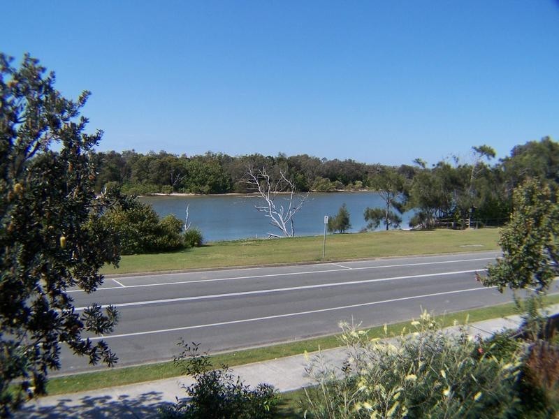 9/2-4 Overall Drive, “Pavillions”, Pottsville Beach NSW 2489