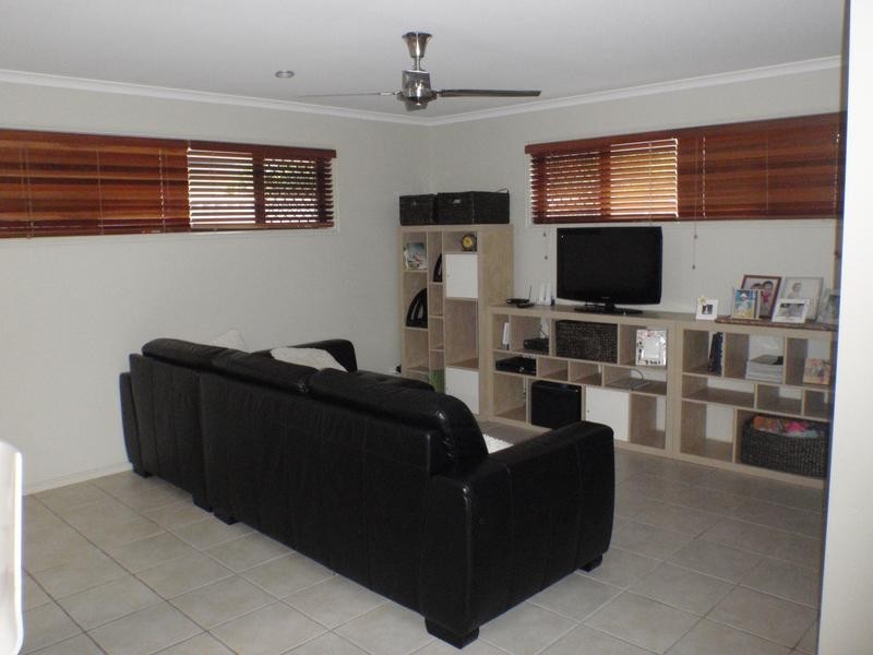 2 Yamba Street, Pottsville NSW 2489