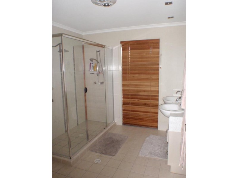 2 Yamba Street, Pottsville NSW 2489