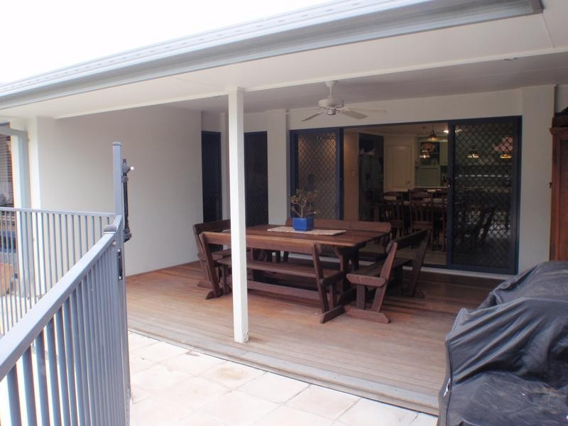 2 Yamba Street, Pottsville NSW 2489