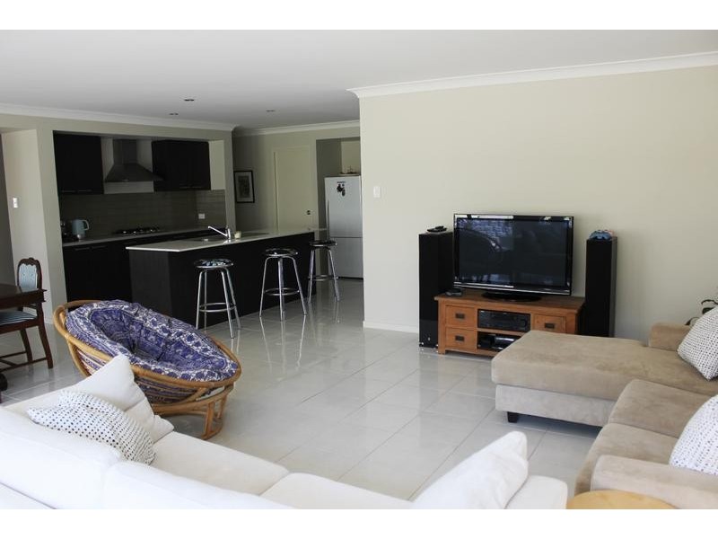 5 CAMDEN COURT, Pottsville Beach NSW 2489