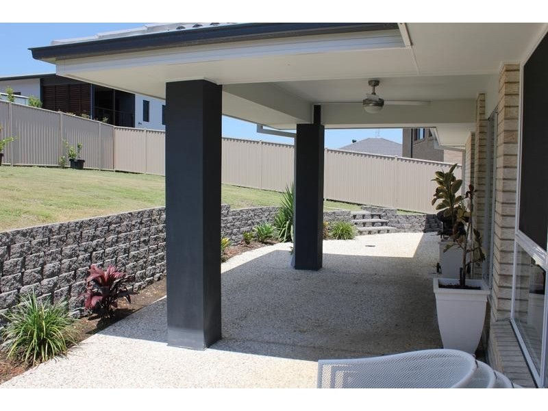 5 CAMDEN COURT, Pottsville Beach NSW 2489