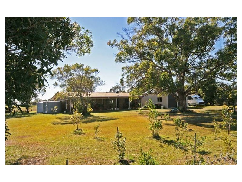 412 WOOYUNG ROAD, Pottsville Beach NSW 2489