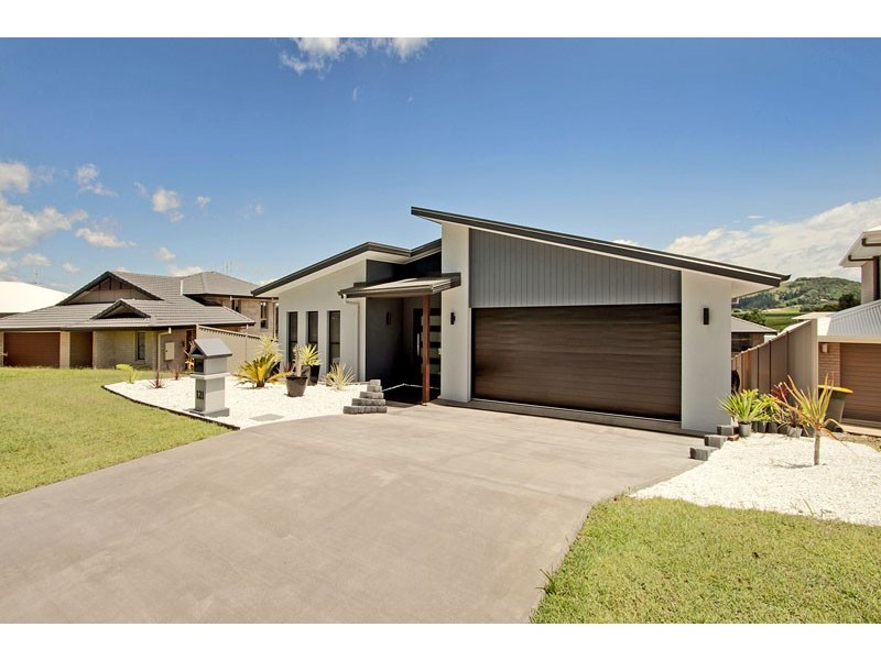 121 Newcastle Dr, Pottsville NSW 2489