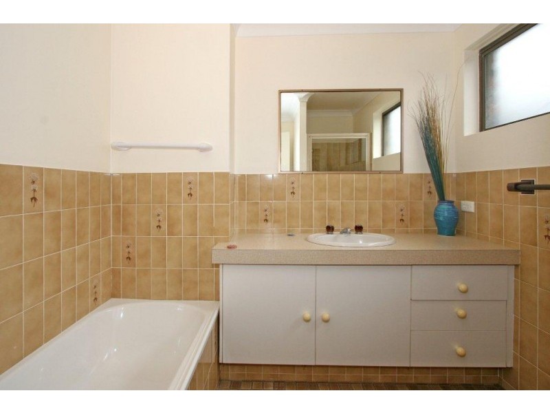 2/76-78 Coast Road, Pottsville NSW 2489