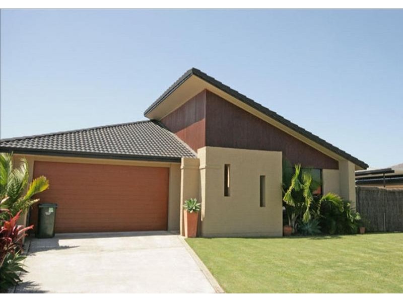 32 Ballina Street, Pottsville NSW 2489