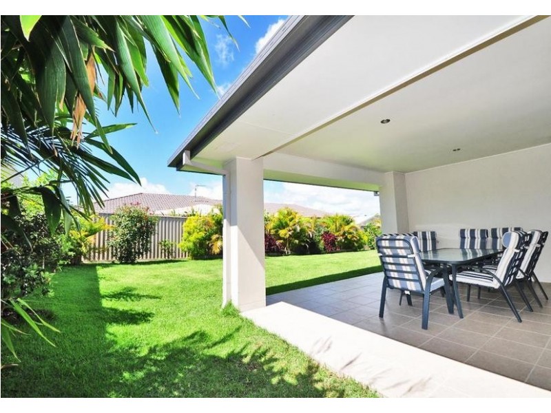 76 Newcastle Drive, Pottsville NSW 2489