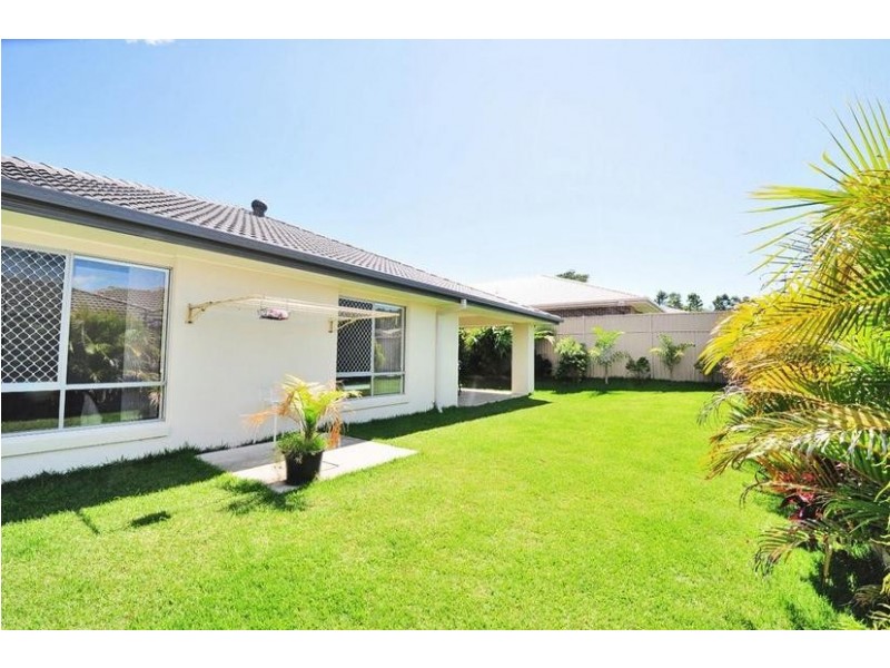 76 Newcastle Drive, Pottsville NSW 2489