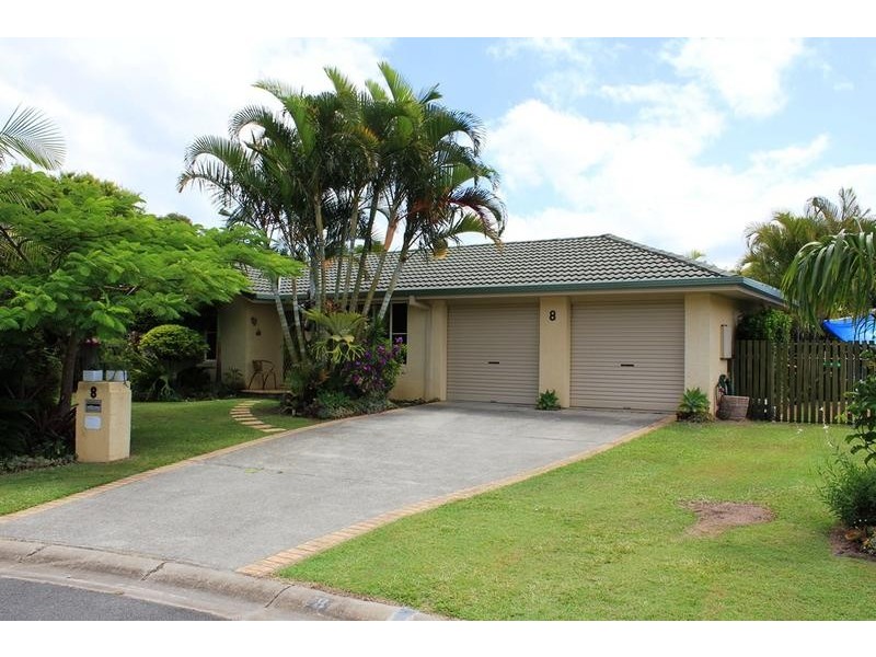 8 Warne Place, Pottsville NSW 2489