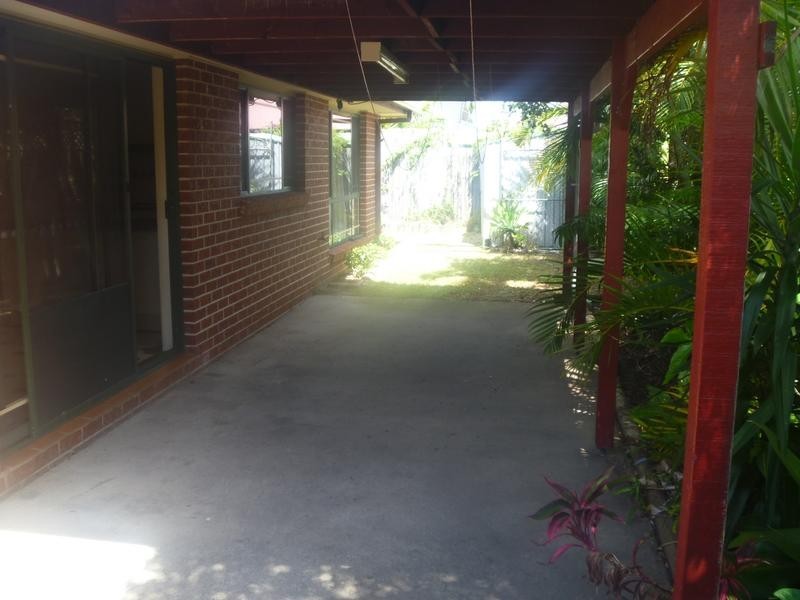 2/6 Edward Avenue, Pottsville NSW 2489