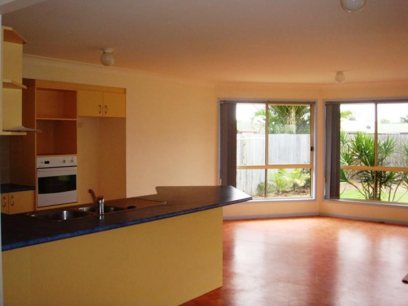 4 TAYLOR DRIVE, Pottsville NSW 2489