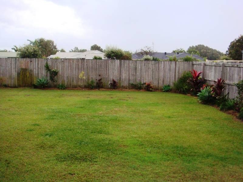 4 TAYLOR DRIVE, Pottsville NSW 2489