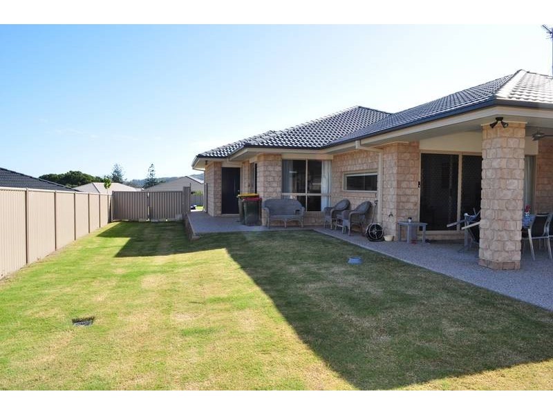 14 TERRIGAL STREET, Pottsville NSW 2489