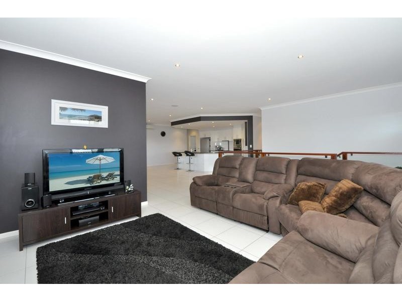 6 Mylestom Circle, Pottsville NSW 2489