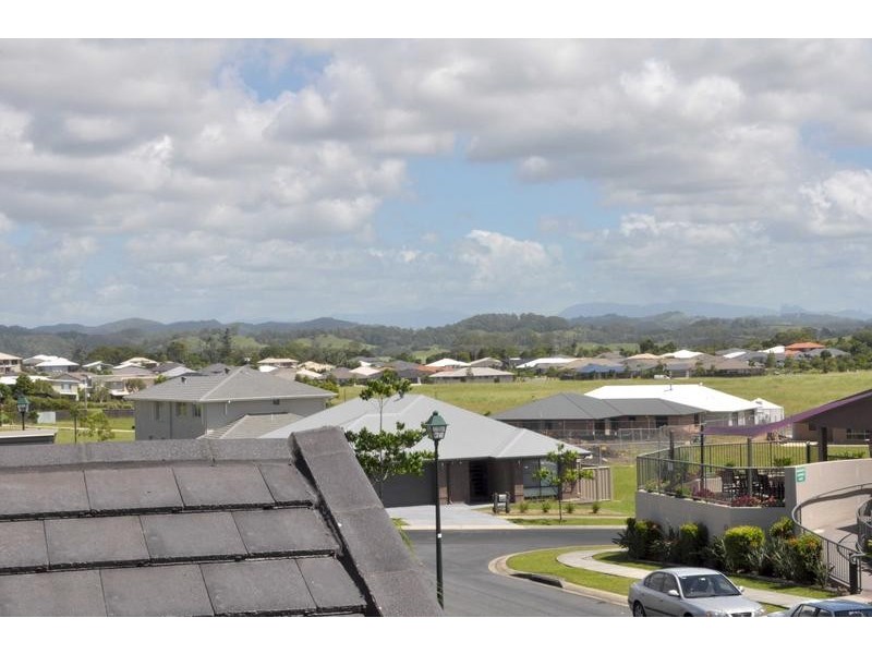 6 Mylestom Circle, Pottsville NSW 2489