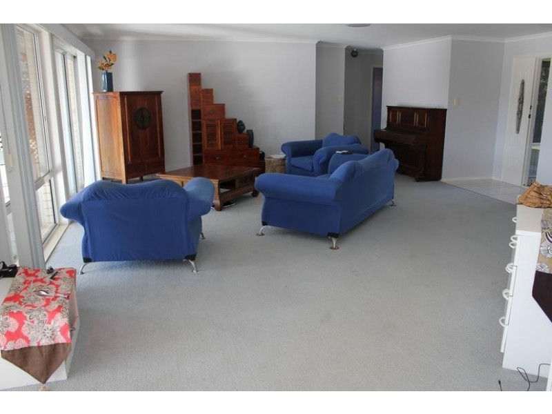 15 EDWARD AVENUE, Pottsville NSW 2489