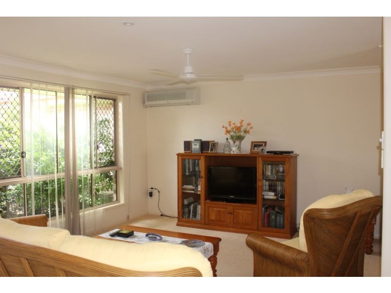 2/5 Seabreeze Boulevard, Pottsville NSW 2489