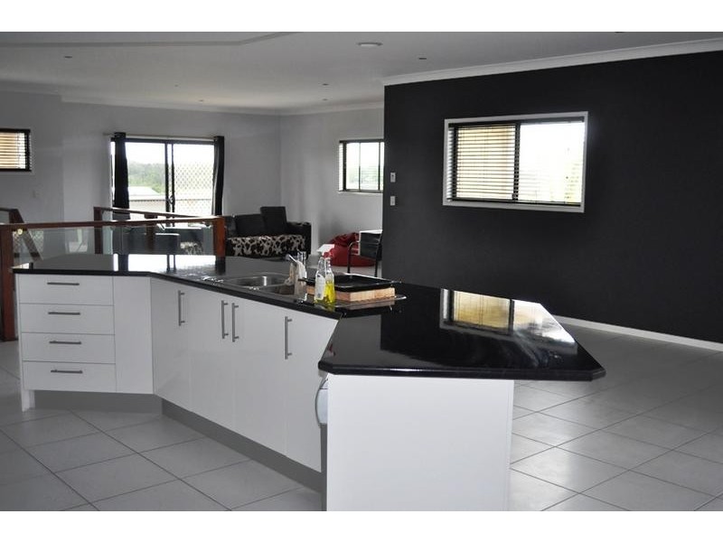 6 Mylestom Circle, Pottsville NSW 2489