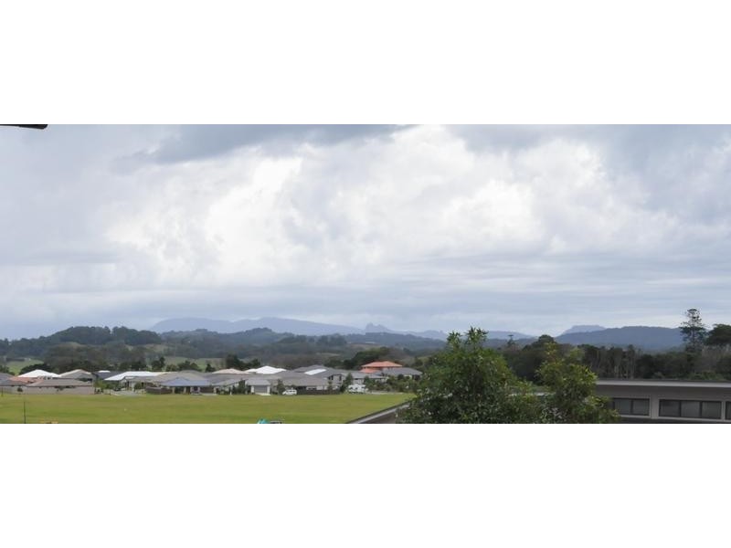 6 Mylestom Circle, Pottsville NSW 2489