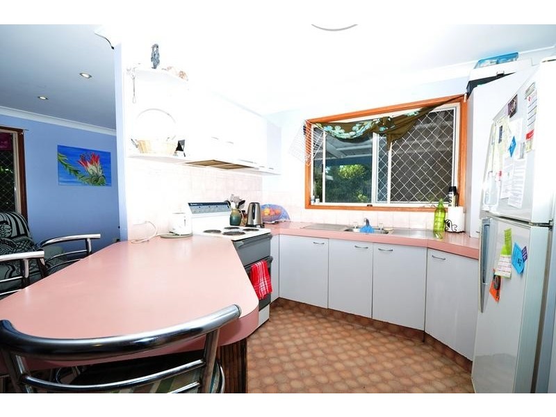 24 Tamarind Avenue, Cabarita Beach NSW 2488