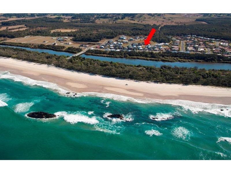 32 Kellehers Rd, Pottsville NSW 2489