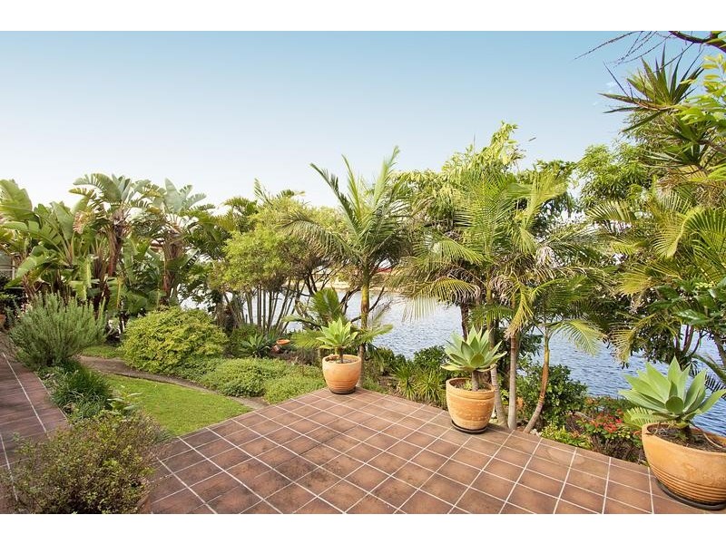 71 Andrew Avenue, Pottsville NSW 2489