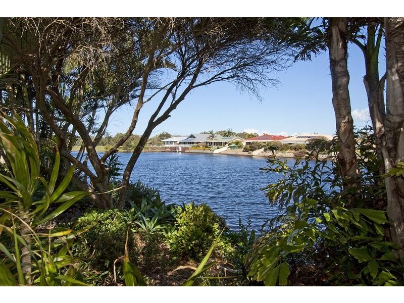 71 Andrew Avenue, Pottsville NSW 2489