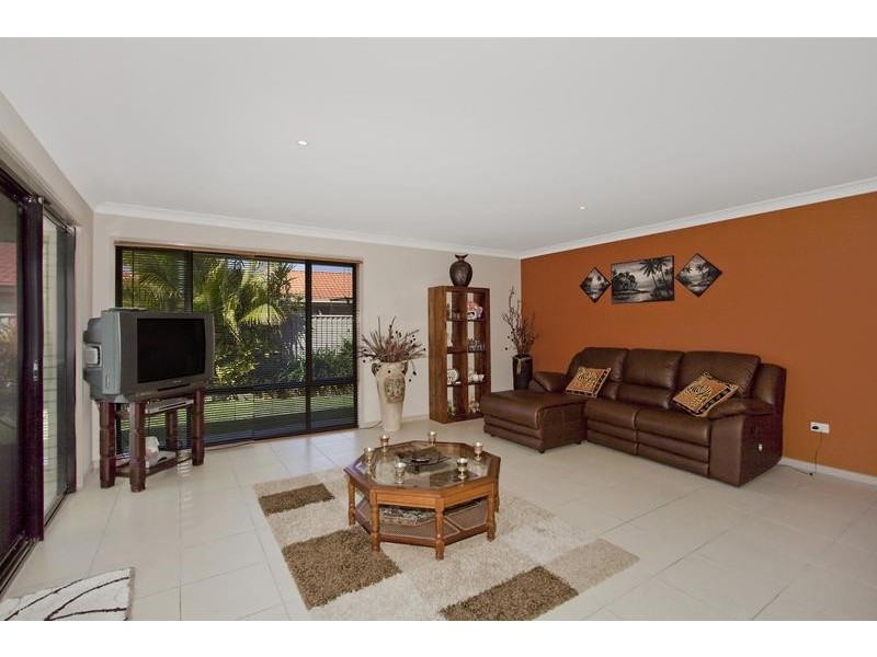 6 Moonee Street, Pottsville NSW 2489