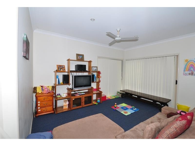 1/8 Overall Drive, Pottsville NSW 2489