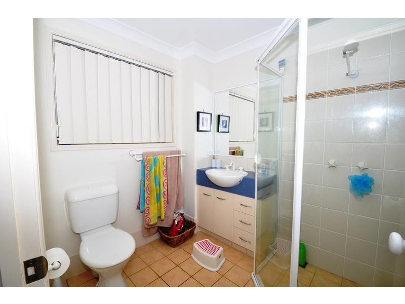 1/8 Overall Drive, Pottsville NSW 2489