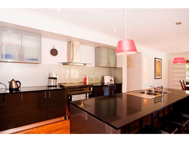 18 Woodfull Crescent, Pottsville NSW 2489