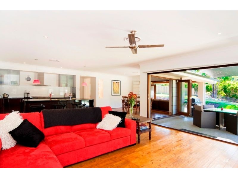 18 Woodfull Crescent, Pottsville NSW 2489